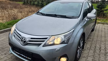 TOYOTA Avensis