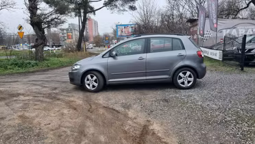 VOLKSWAGEN Golf Plus