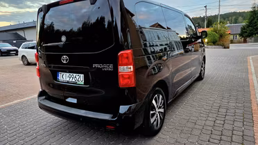 TOYOTA Proace Verso