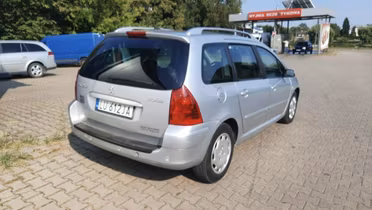 PEUGEOT 307