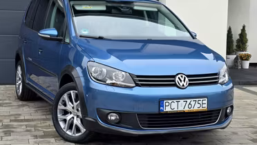 VOLKSWAGEN Touran