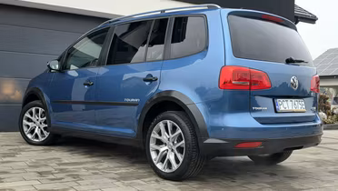 VOLKSWAGEN Touran