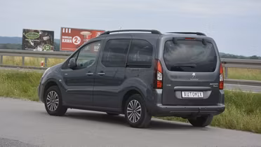 PEUGEOT Partner