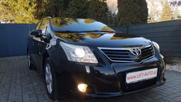 TOYOTA Avensis
