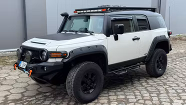 TOYOTA FJ Cruiser