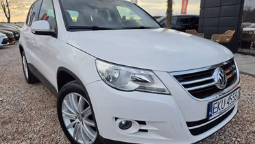 VOLKSWAGEN Touran