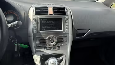 TOYOTA Auris