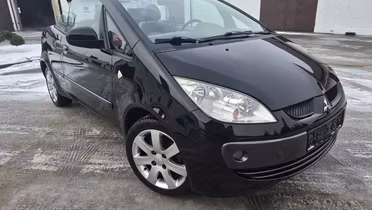 MITSUBISHI Colt