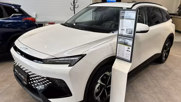 BAIC Beijing 5