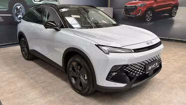 BAIC Beijing 5