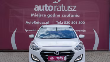 HYUNDAI i30
