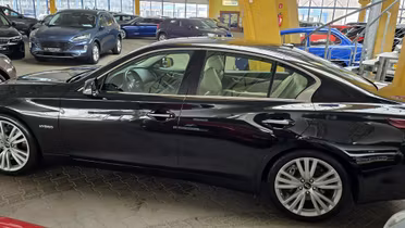 INFINITI Q50