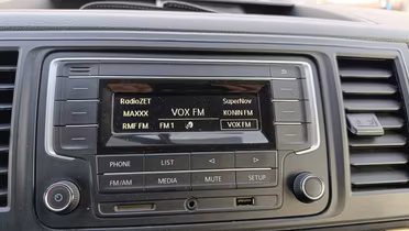 VOLKSWAGEN Transporter
