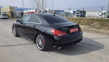 MERCEDES-BENZ CLA