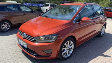 VOLKSWAGEN Golf Sportsvan