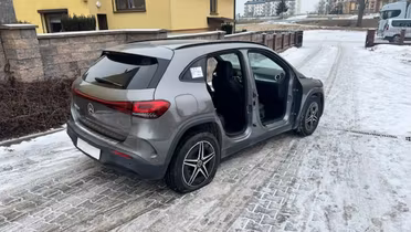 MERCEDES-BENZ EQA