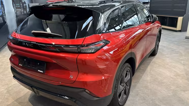BAIC Beijing 5