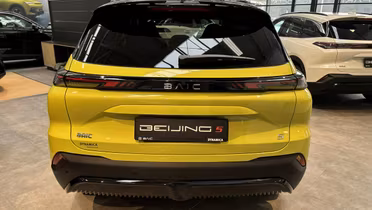 BAIC Beijing 5