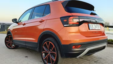 VOLKSWAGEN T-Cross