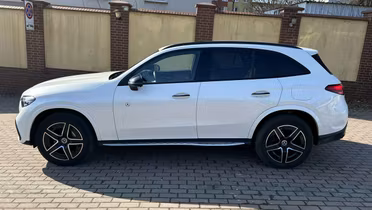 MERCEDES-BENZ GLC