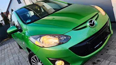 MAZDA 2