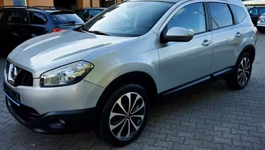 NISSAN Qashqai+2