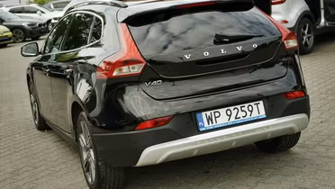 VOLVO V40 Cross Country
