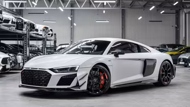 AUDI R8