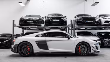 AUDI R8