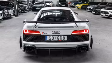 AUDI R8