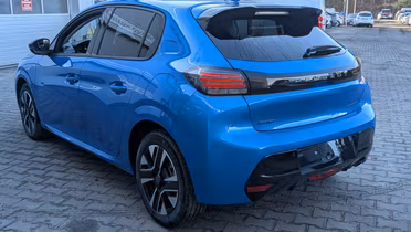 PEUGEOT 208