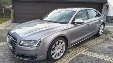 AUDI A8