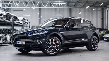 ASTON MARTIN DBX