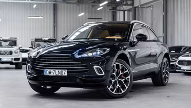 ASTON MARTIN DBX