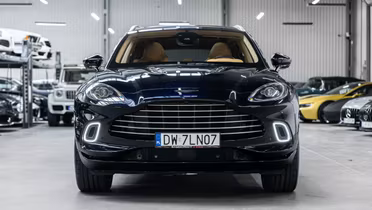 ASTON MARTIN DBX