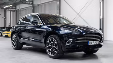 ASTON MARTIN DBX