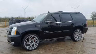 CADILLAC Escalade
