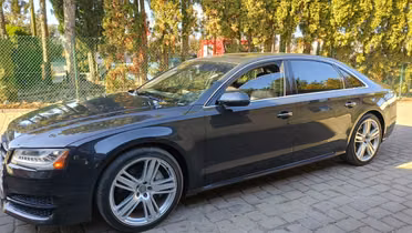 AUDI A8