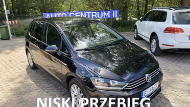 VOLKSWAGEN Golf Sportsvan