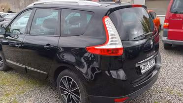 RENAULT Grand Scenic