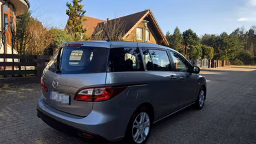 MAZDA 5
