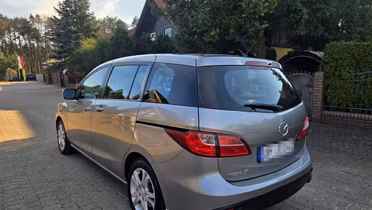 MAZDA 5