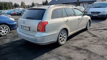 TOYOTA Avensis