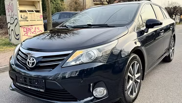 TOYOTA Avensis