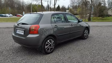 TOYOTA Corolla
