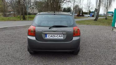 TOYOTA Corolla