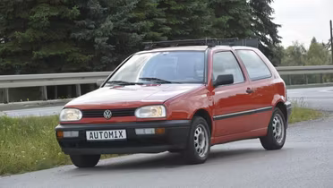VOLKSWAGEN Golf