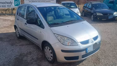 MITSUBISHI Colt