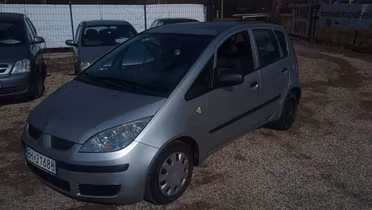 MITSUBISHI Colt