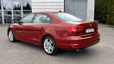 VOLKSWAGEN Jetta